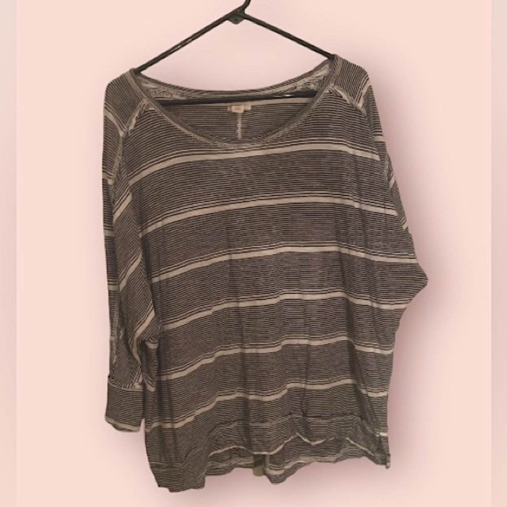 Caslon Women’s black & white horizontal striped quarter length sleeve top, Large